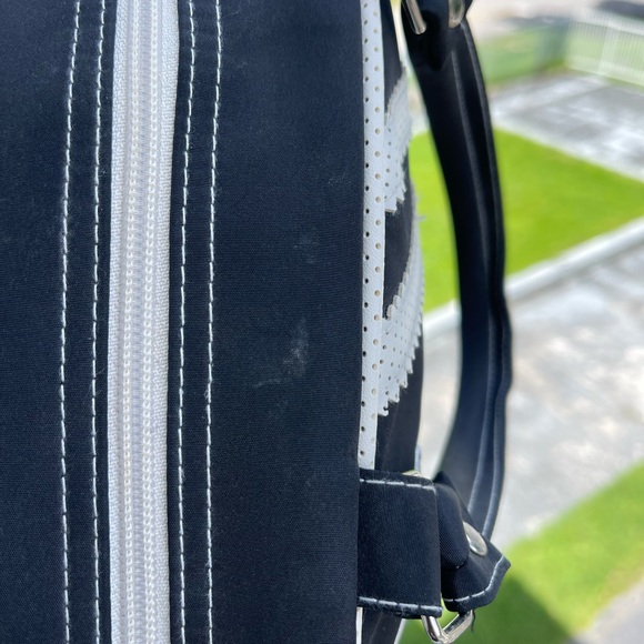 Y2k it’s Happy bunny bowling bag - Picture 8 of 11